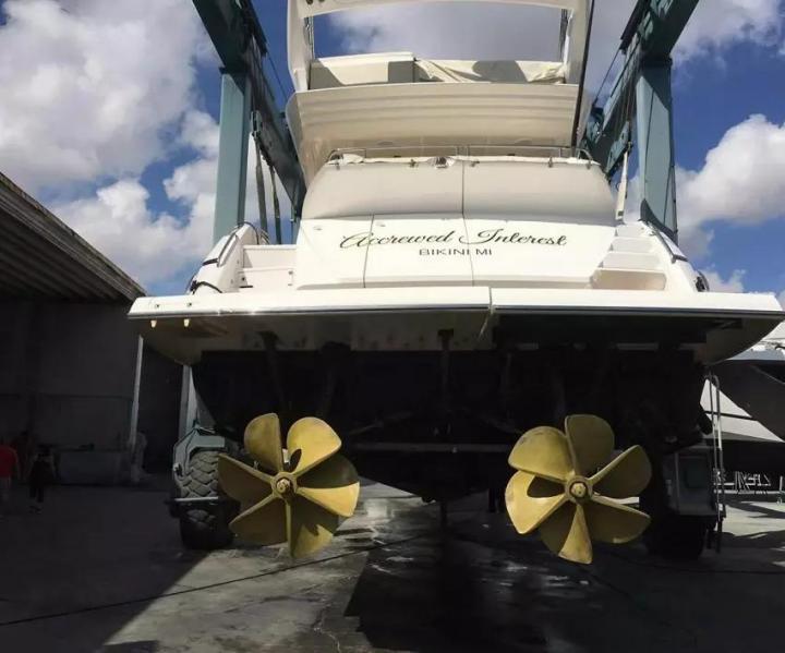 Con más de 55 años de experiencia, Norseman Boatyard se erige como un referente de excelencia en la reparación de embarcaciones en Miami, Florida.